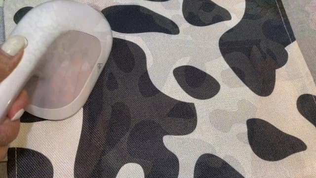 Luxurious Farmhouse Tablecloth 2-Piece Cow Print for Kitchens Parties