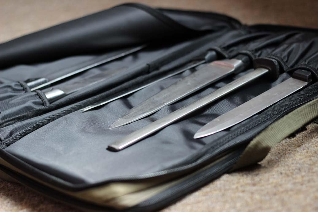 The ULTIMATE EDGE 2001-EDOL Chef Knife Case Olive
