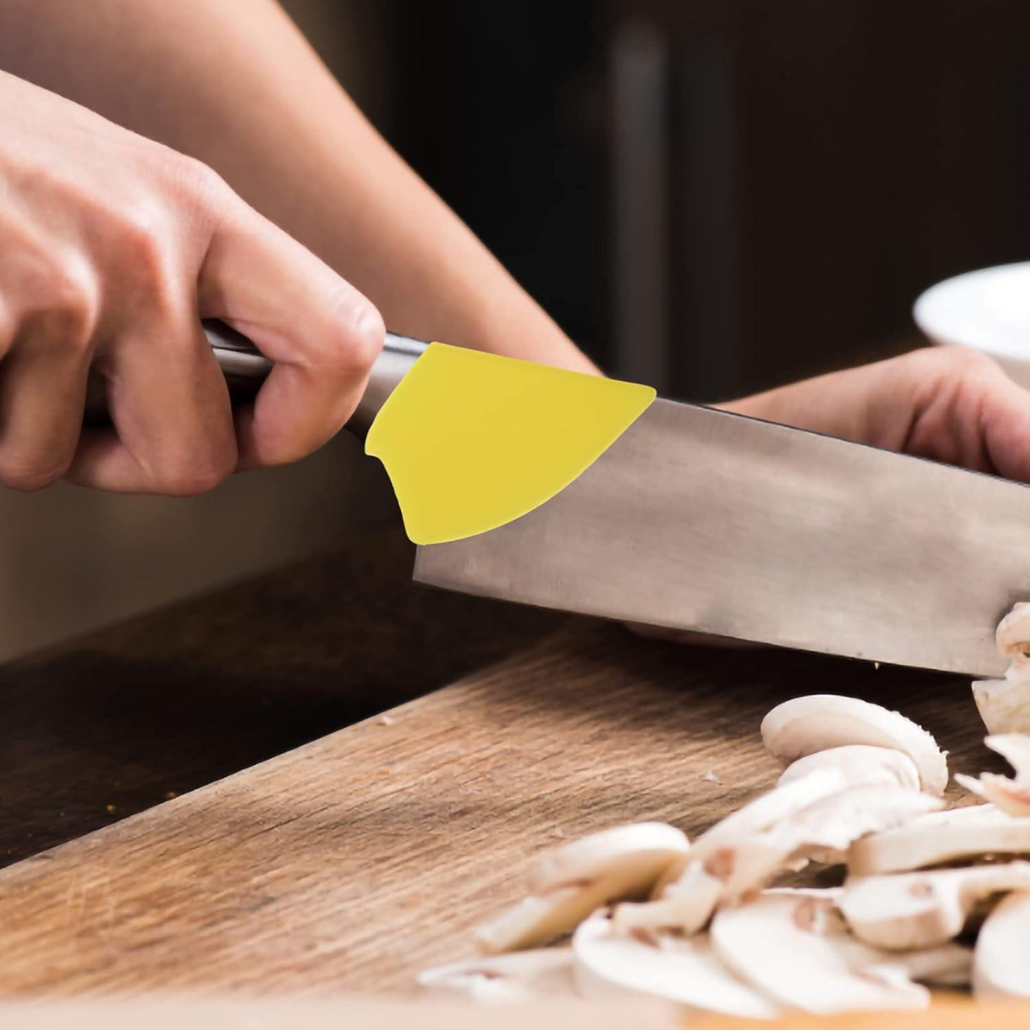 CALLARON Safe Silicone Knife Guards for Kitchen Use 2-Piece Set