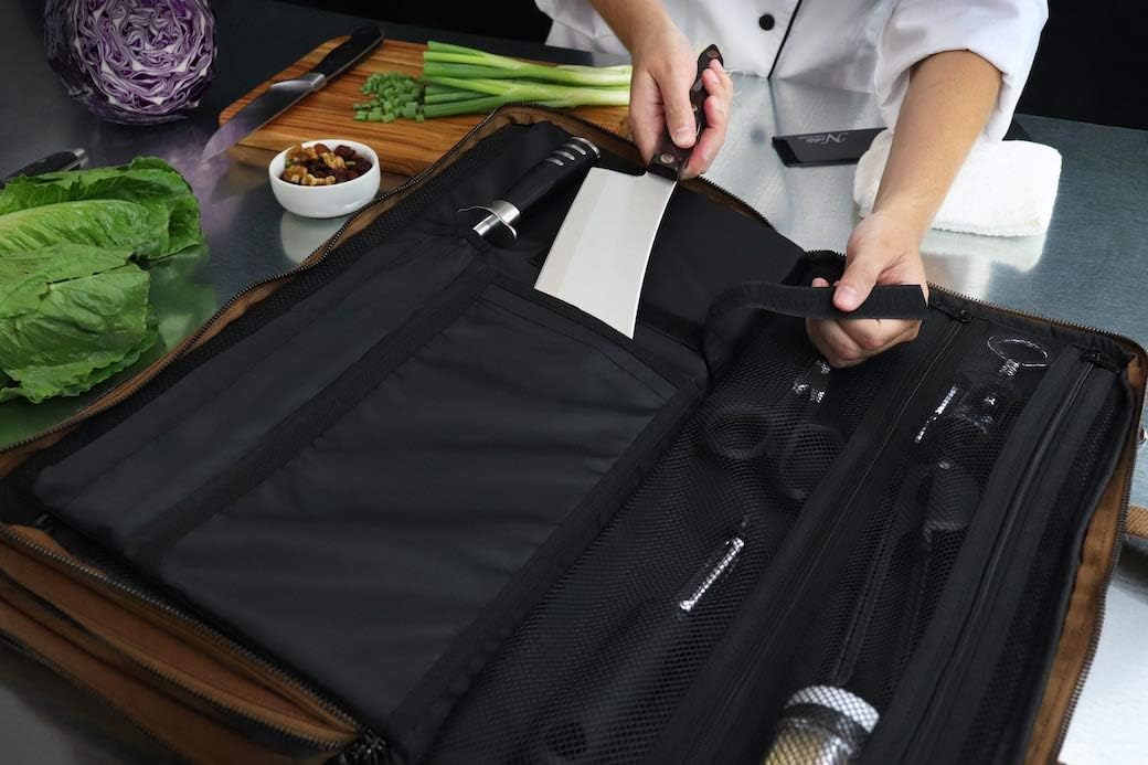 Outstanding Quality 19 Knife Bag