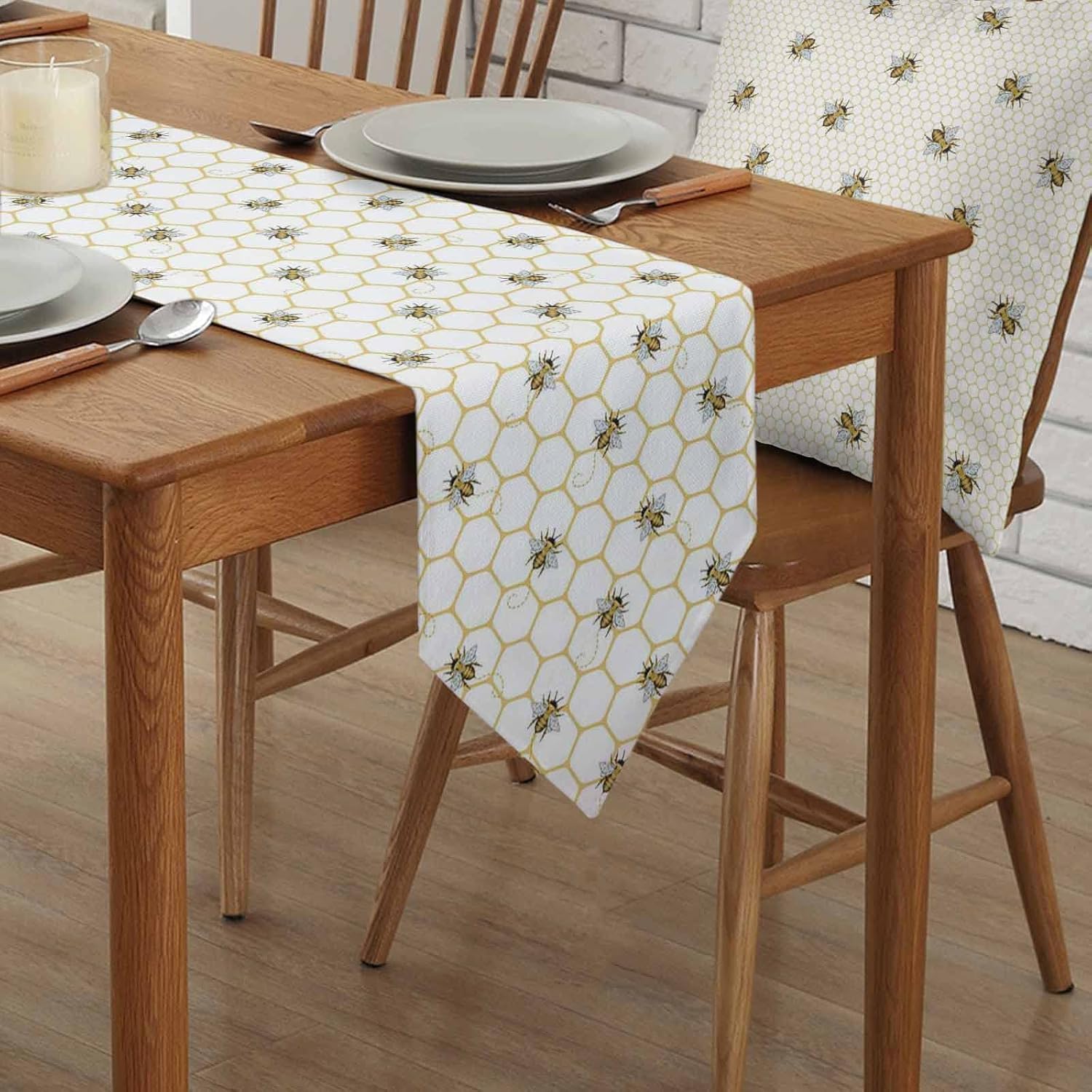 BABE MAPS Bee Table Runner 13x70in