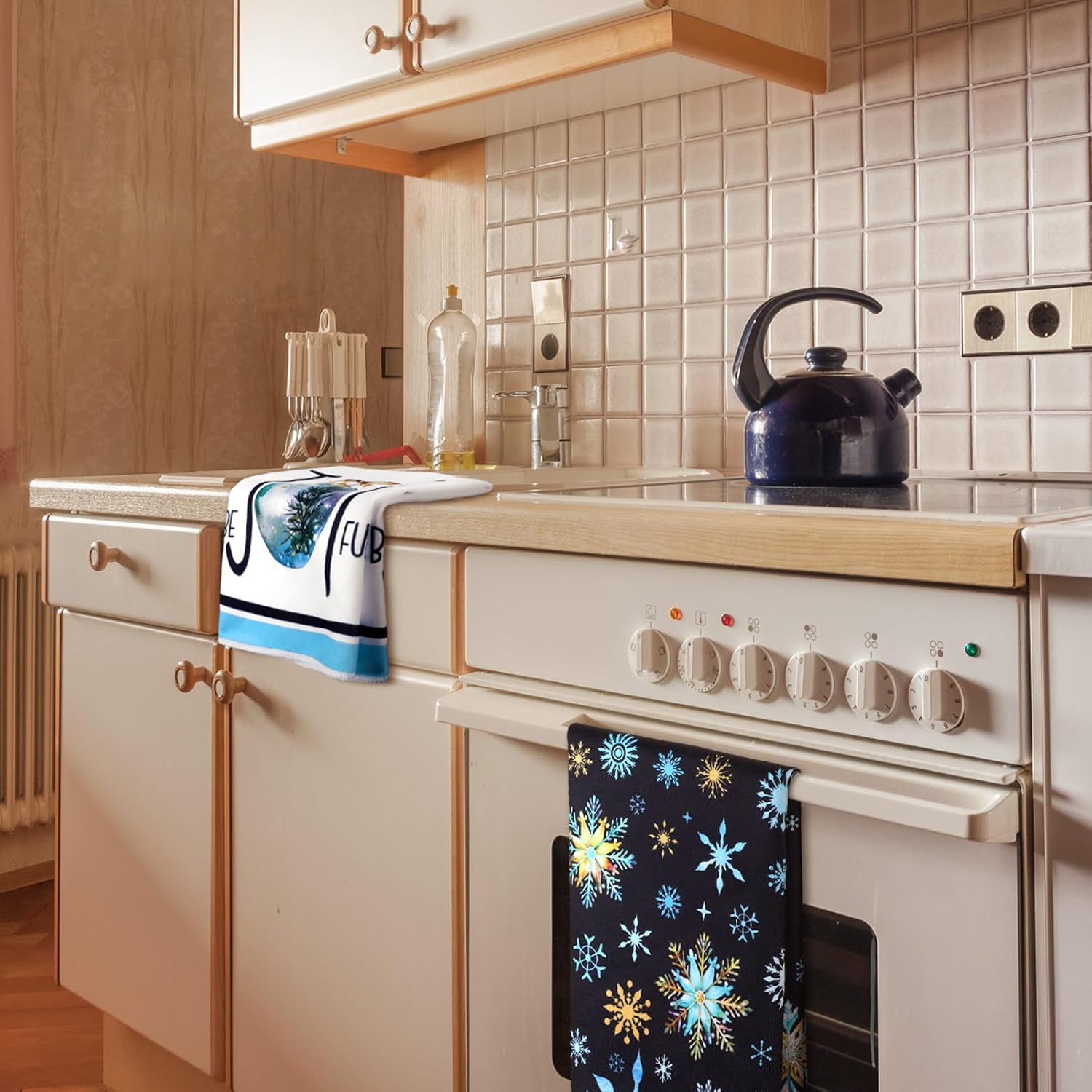 Bencailor 6-Piece Christmas Tree-Themed Kitchen Towels Set