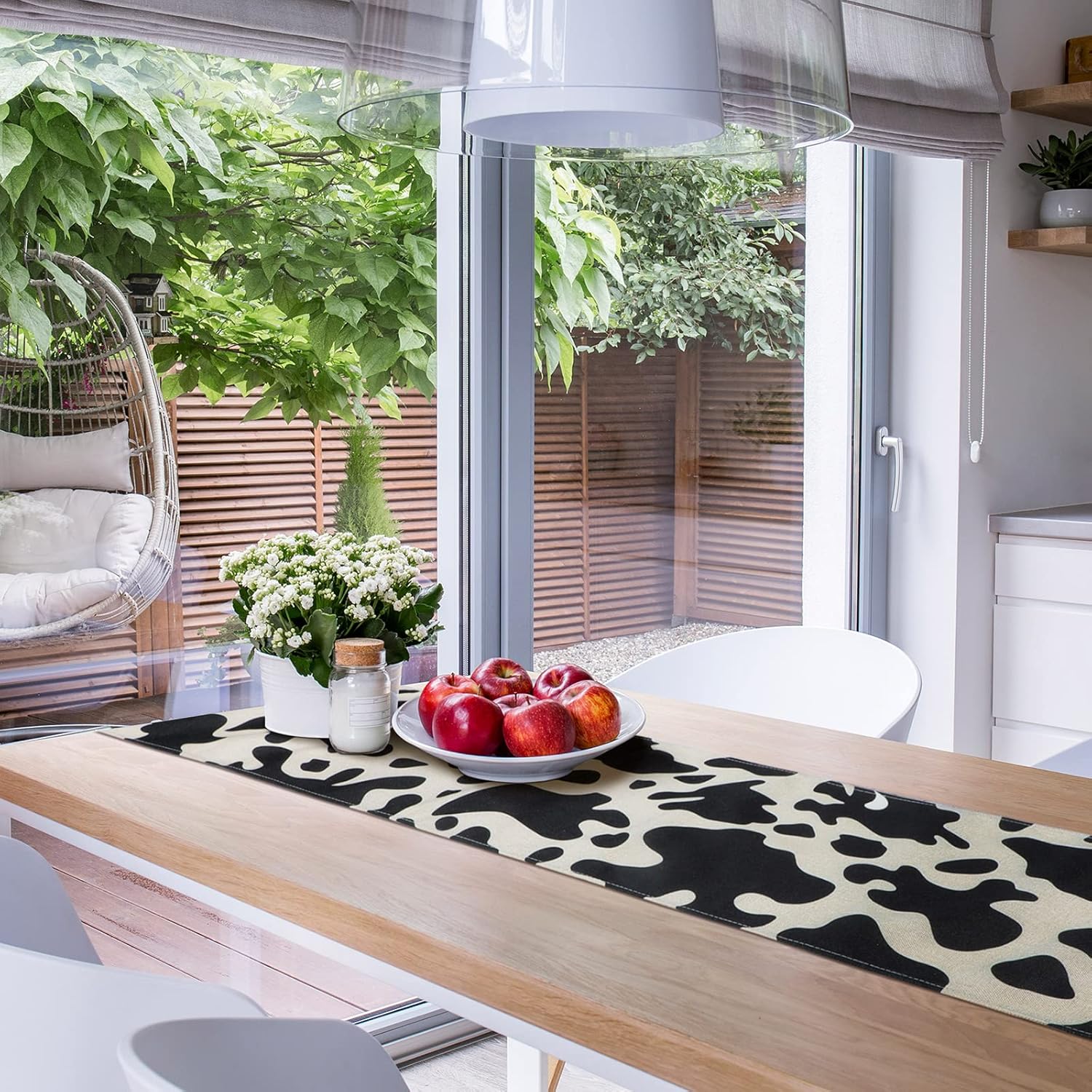Luxurious Farmhouse Tablecloth 2-Piece Cow Print for Kitchens Parties