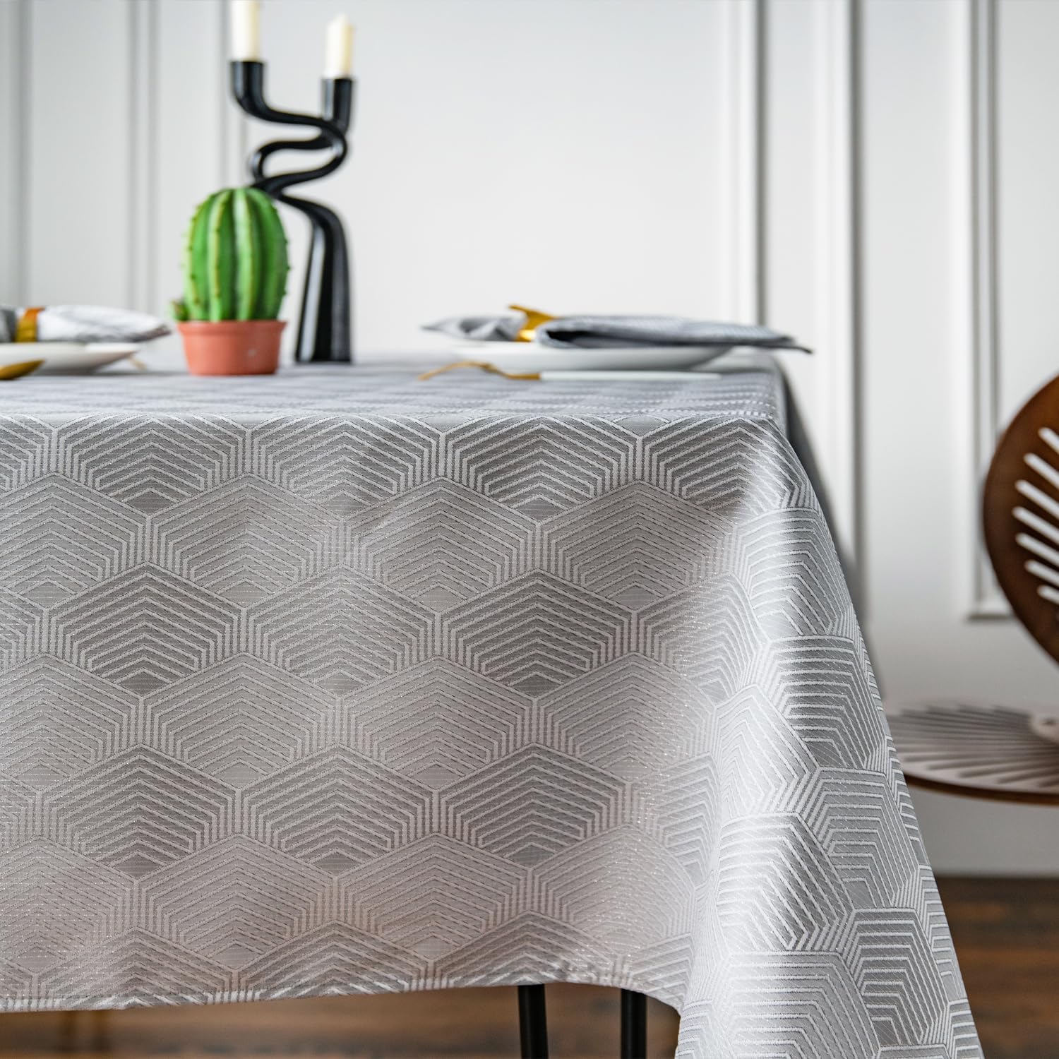 Classic Geometric Tablecloth for Summer