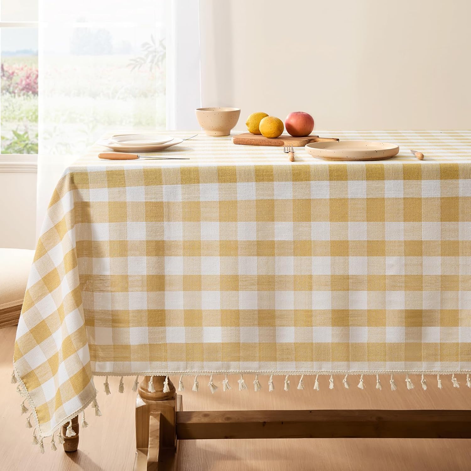 Gingham Tablecloth with Tassels Soft Elegant Leak-Proof Design