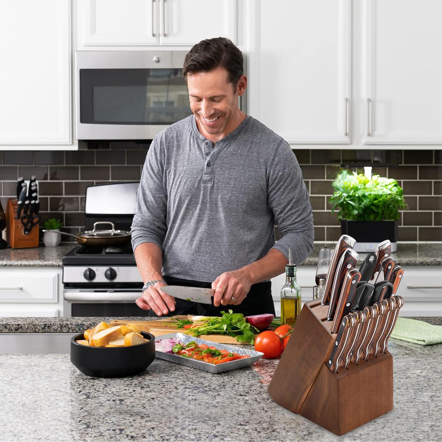 Wooden Kitchen Knife Block - 14-Piece Universal Kitchen Knife Holder