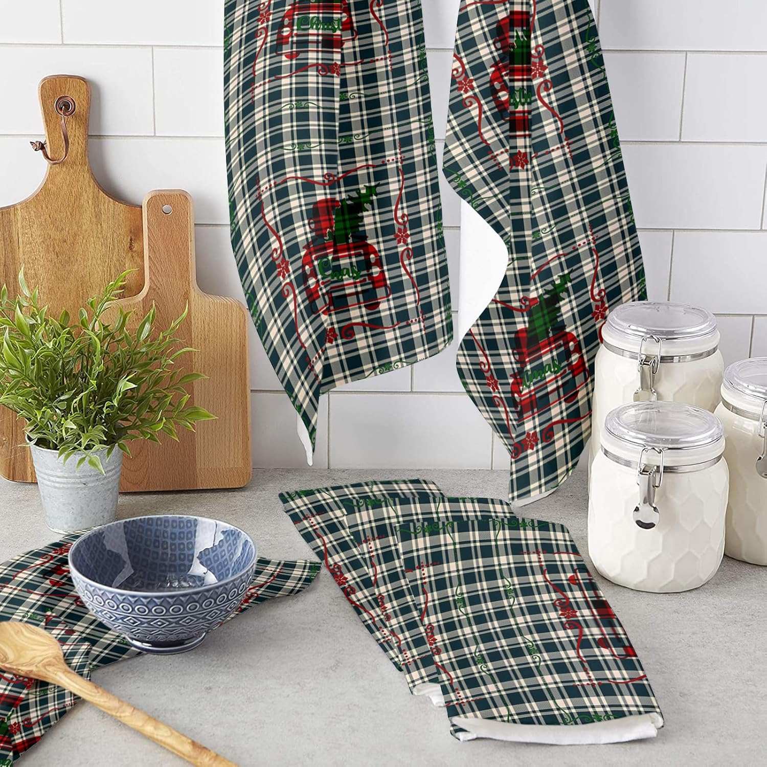 High-Quality Kitchen Towels Checked Pattern 4-Piece Set 18x28 Soft Durable